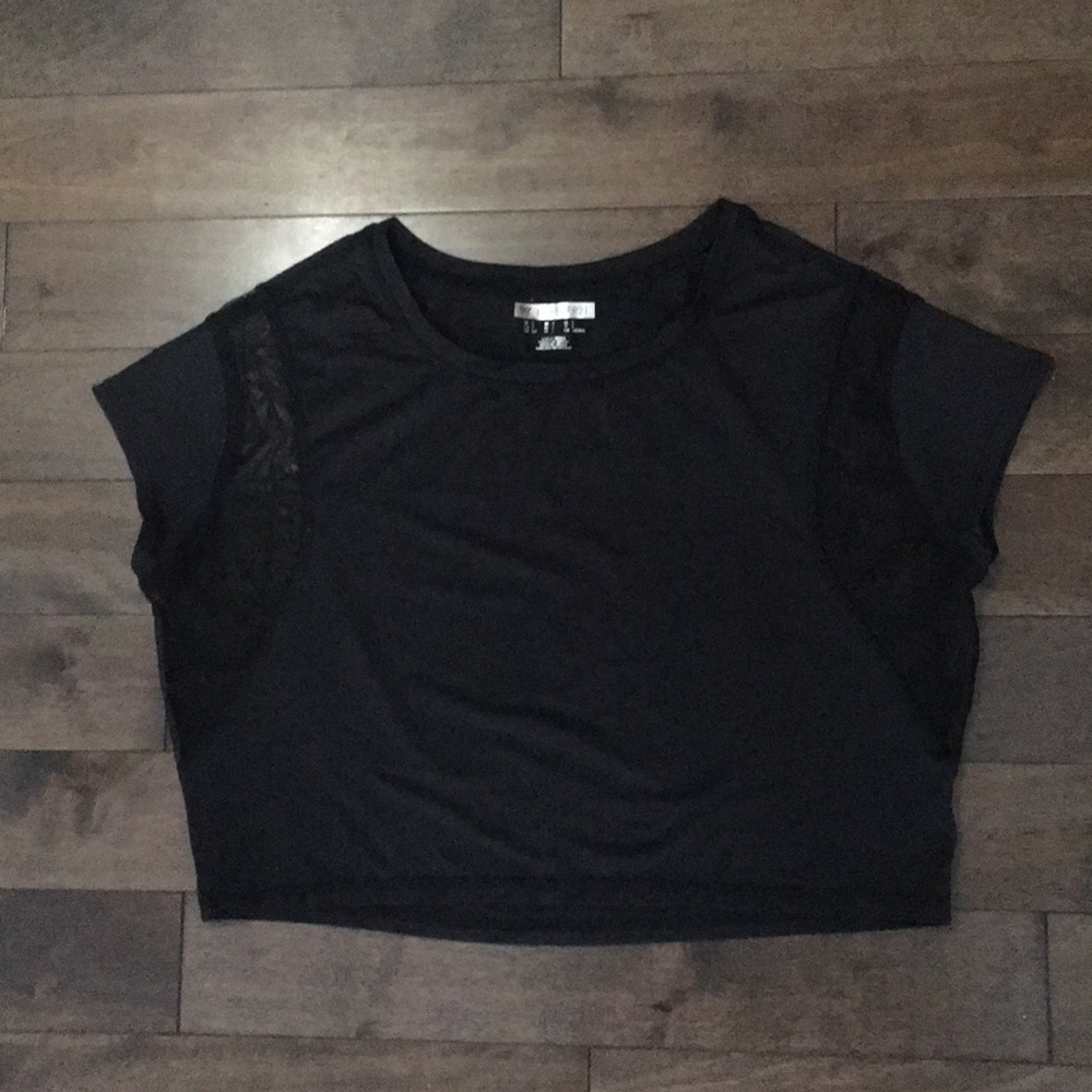 Forever 21 Sport black crop top- size small